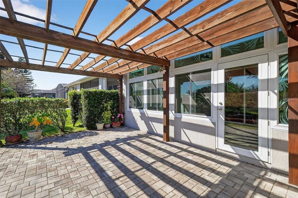 For Sale: $535,000 (3 beds, 2 baths, 2018 Square Feet)