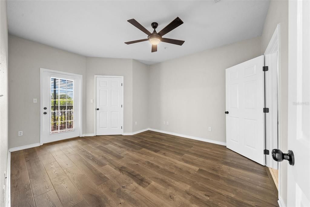 En Venta: $185,500 (1 camas, 1 baños, 890 Pies cuadrados)