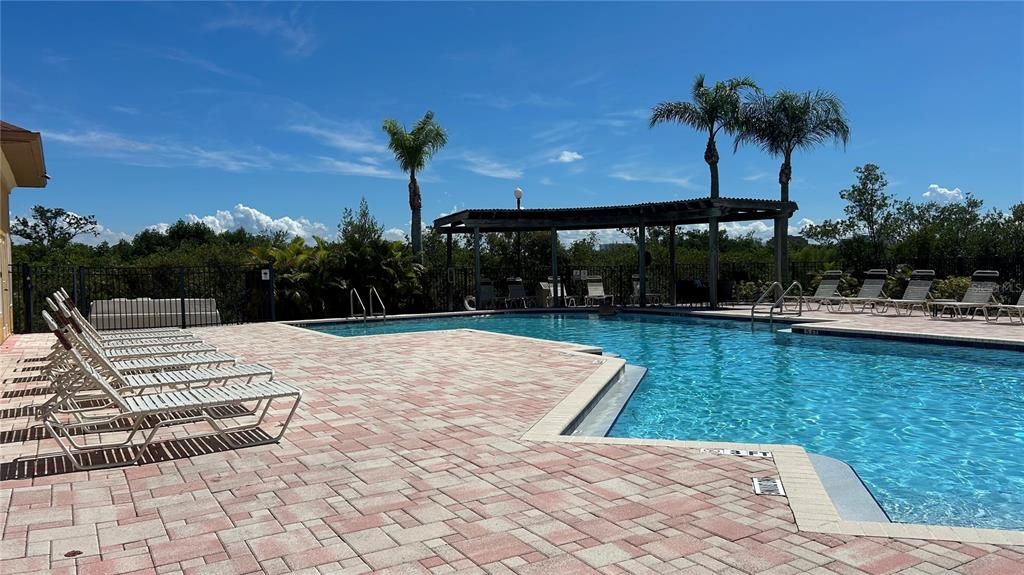 En Venta: $185,500 (1 camas, 1 baños, 890 Pies cuadrados)