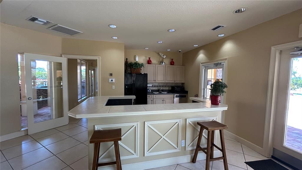 En Venta: $185,500 (1 camas, 1 baños, 890 Pies cuadrados)