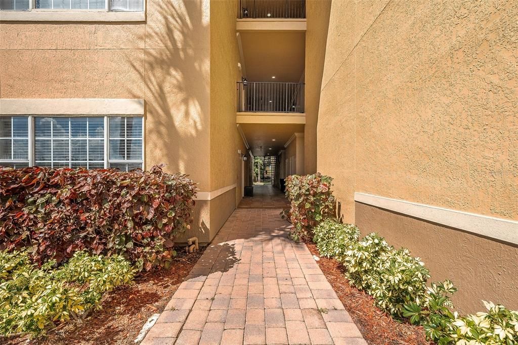 En Venta: $185,500 (1 camas, 1 baños, 890 Pies cuadrados)