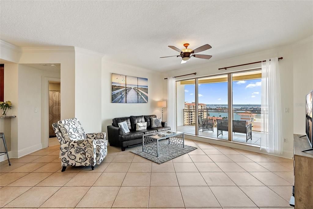 En Renta: $6,950 (2 camas, 2 baños, 1405 Pies cuadrados)