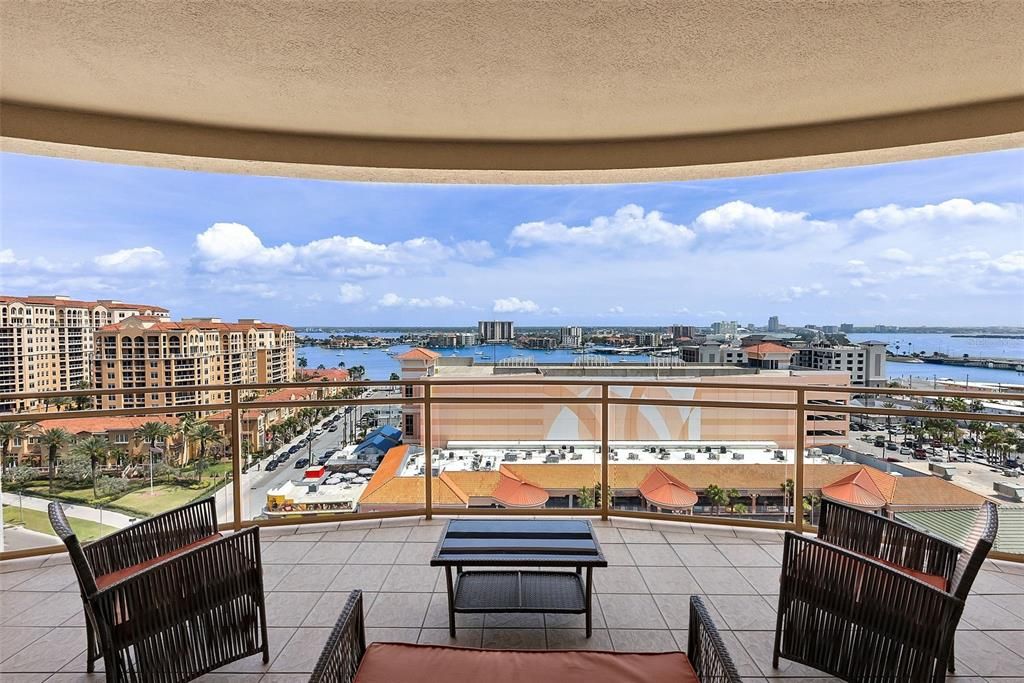 En Renta: $6,950 (2 camas, 2 baños, 1405 Pies cuadrados)