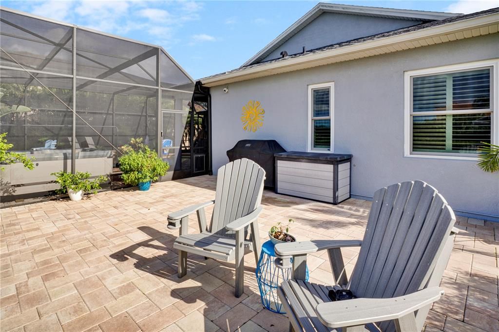 For Sale: $789,000 (4 beds, 3 baths, 2402 Square Feet)