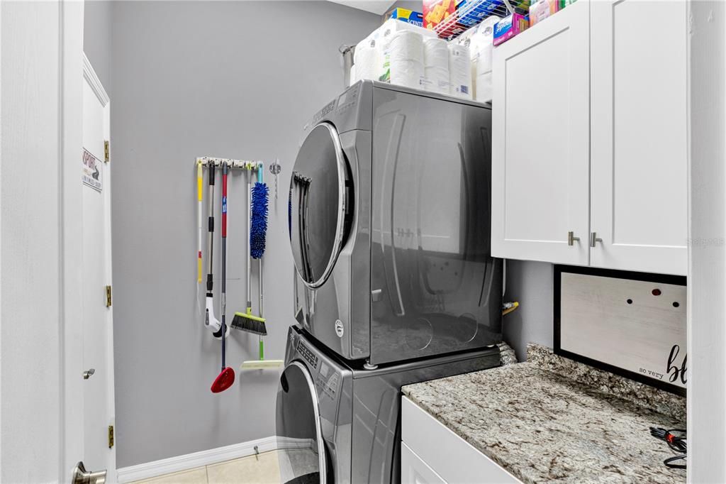 For Sale: $789,000 (4 beds, 3 baths, 2402 Square Feet)