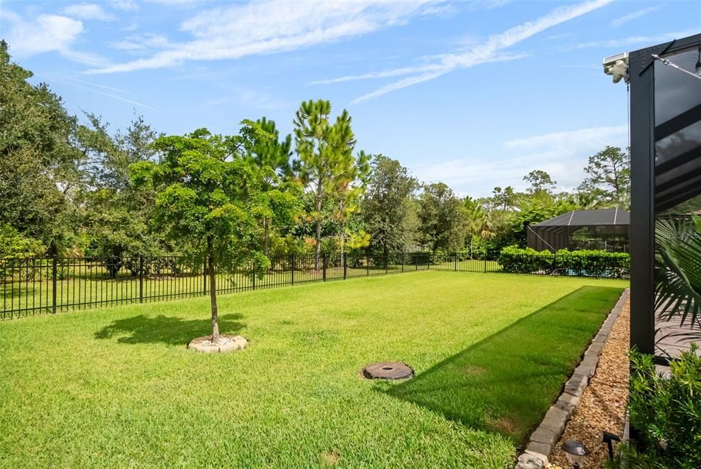 合同活跃: $995,000 (5 贝兹, 4 浴室, 3807 平方英尺)