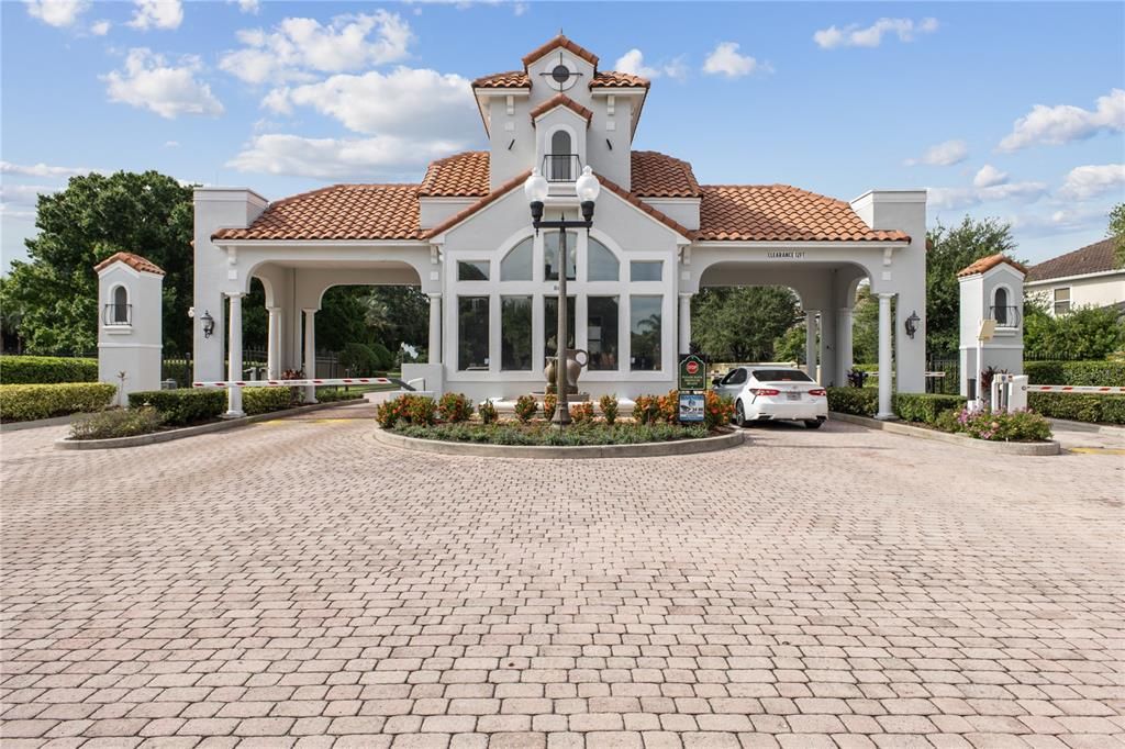 En Renta: $4,000 (4 camas, 3 baños, 3475 Pies cuadrados)