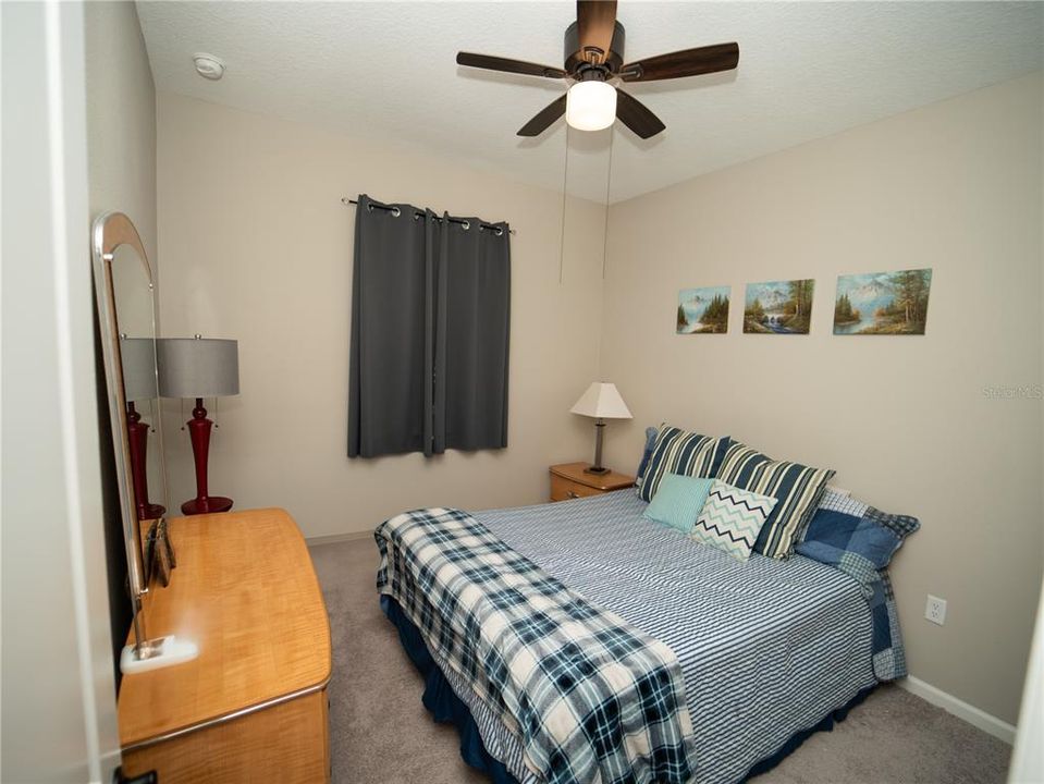 待售: $320,000 (3 贝兹, 2 浴室, 1702 平方英尺)