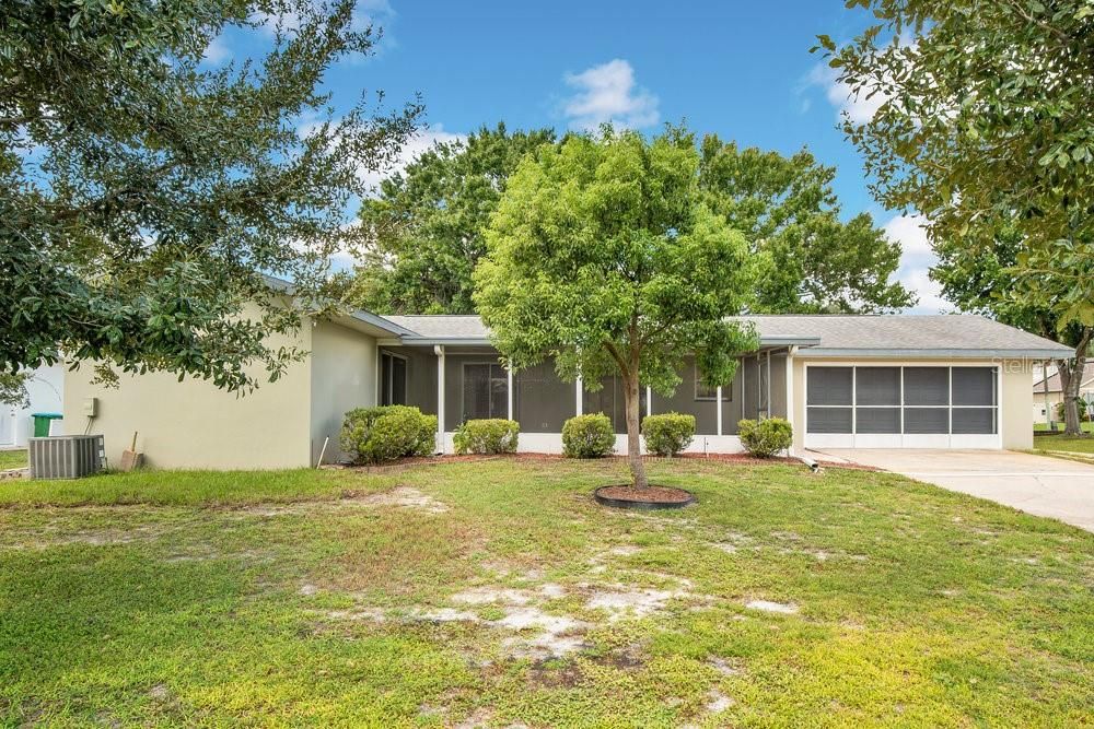 Active With Contract: $299,999 (2 beds, 2 baths, 1288 Square Feet)