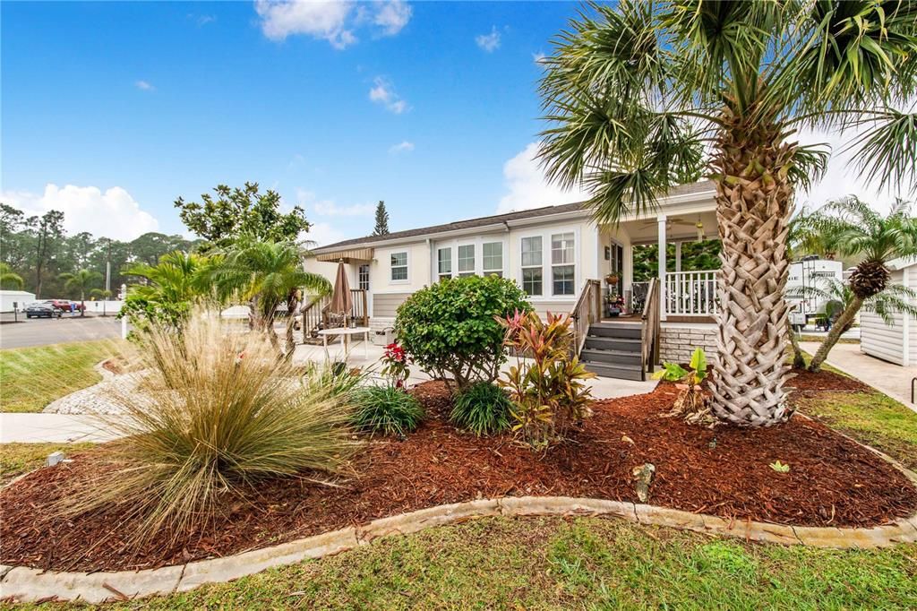 For Sale: $139,000 (1 beds, 1 baths, 499 Square Feet)