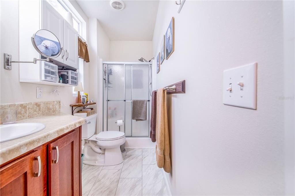 For Sale: $139,000 (1 beds, 1 baths, 499 Square Feet)