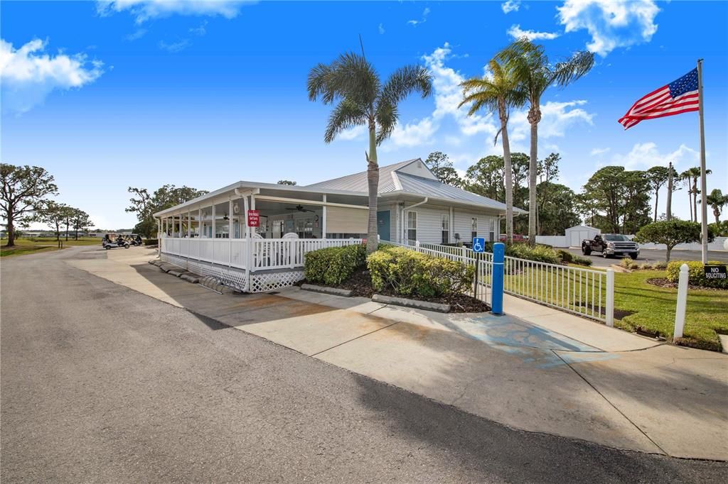 For Sale: $139,000 (1 beds, 1 baths, 499 Square Feet)