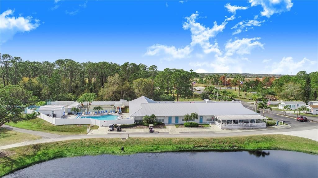 For Sale: $139,000 (1 beds, 1 baths, 499 Square Feet)