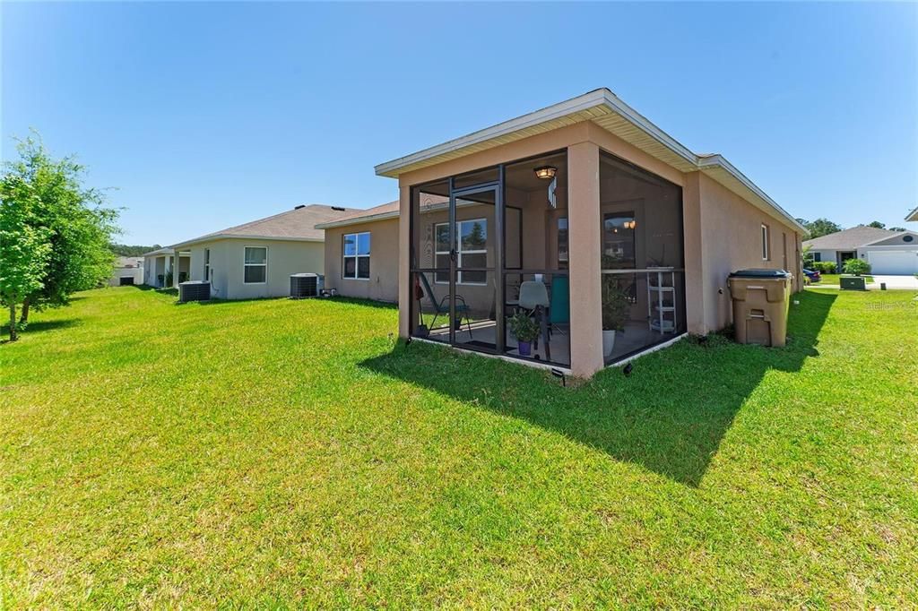 Active With Contract: $2,050 (3 beds, 2 baths, 1736 Square Feet)