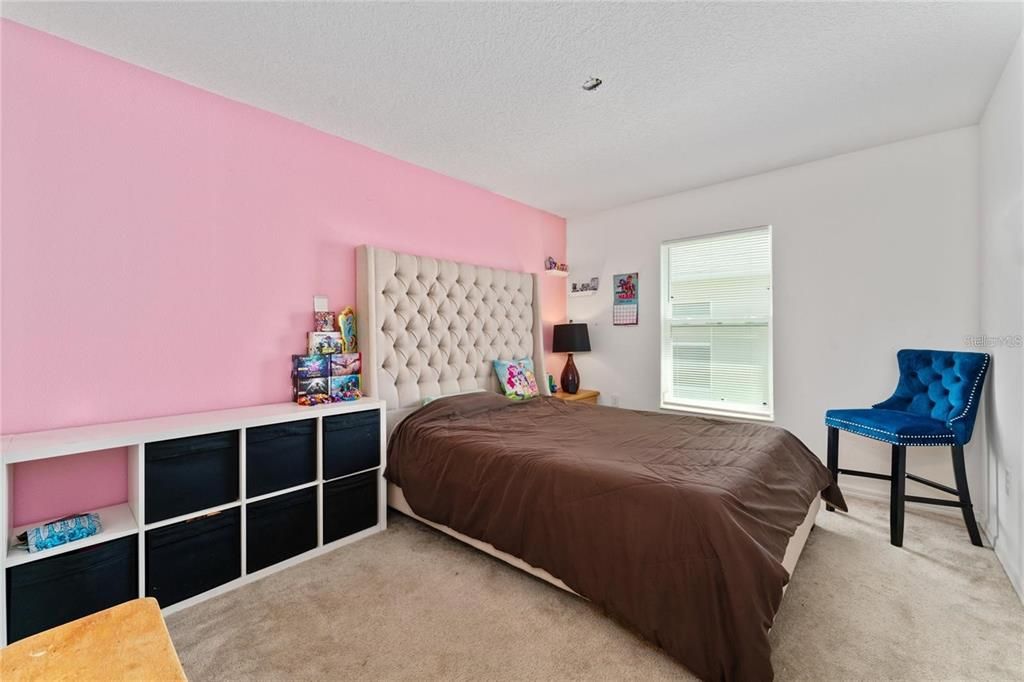 Active With Contract: $2,050 (3 beds, 2 baths, 1736 Square Feet)