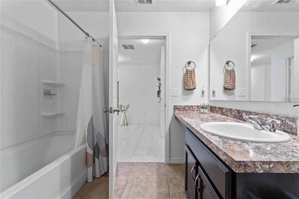 Active With Contract: $2,050 (3 beds, 2 baths, 1736 Square Feet)