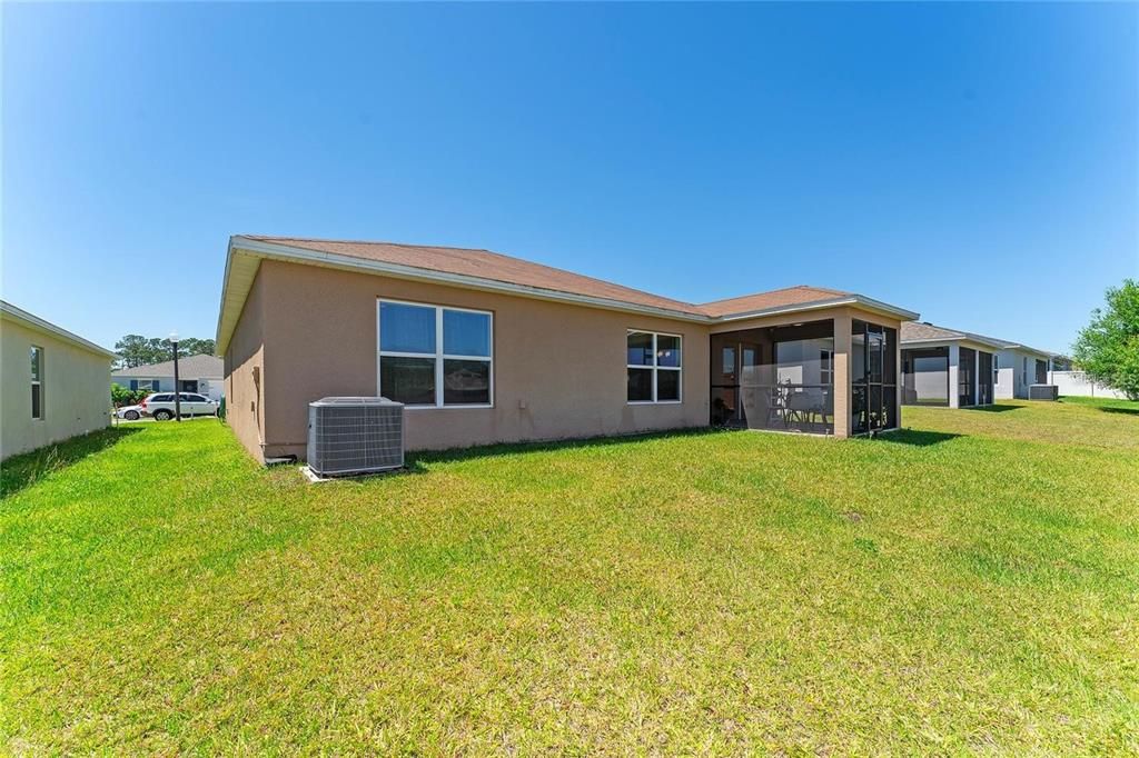 Active With Contract: $2,050 (3 beds, 2 baths, 1736 Square Feet)
