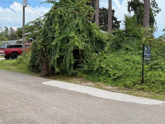 En Venta: $99,999 (0.23 acres)