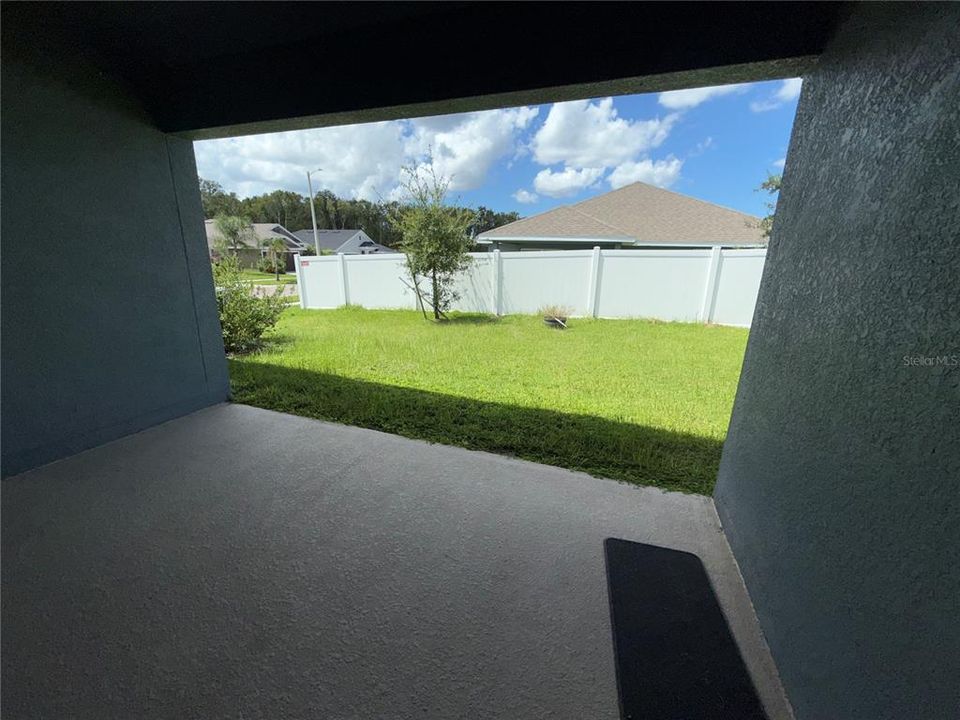 待售: $305,000 (4 贝兹, 2 浴室, 1820 平方英尺)