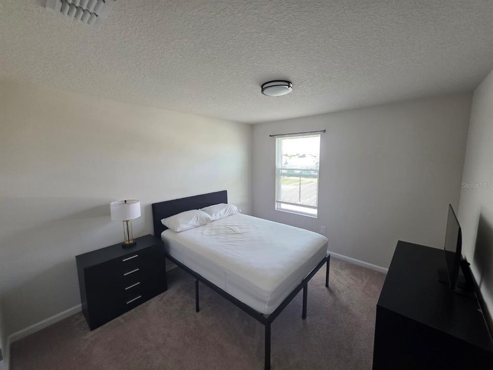 For Rent: $2,250 (4 beds, 2 baths, 2265 Square Feet)