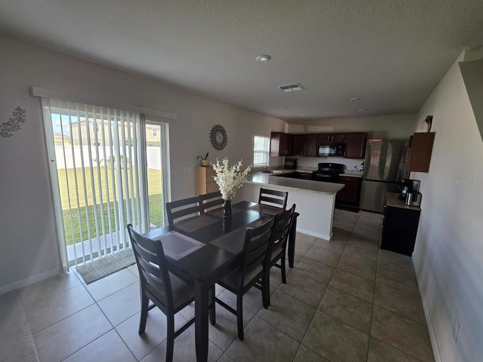 For Rent: $2,250 (4 beds, 2 baths, 2265 Square Feet)