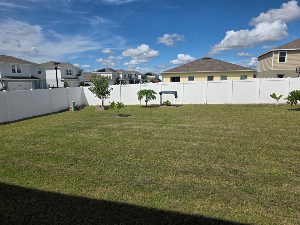 For Rent: $2,250 (4 beds, 2 baths, 2265 Square Feet)