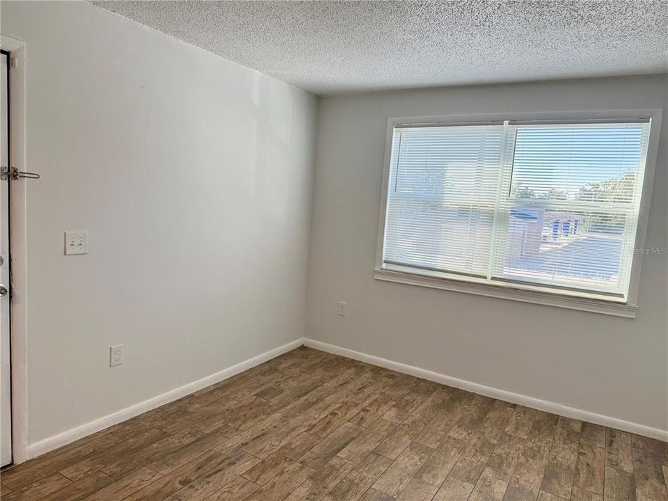 В аренду: $1,200 (1 спален, 1 ванн, 525 Квадратных фут)