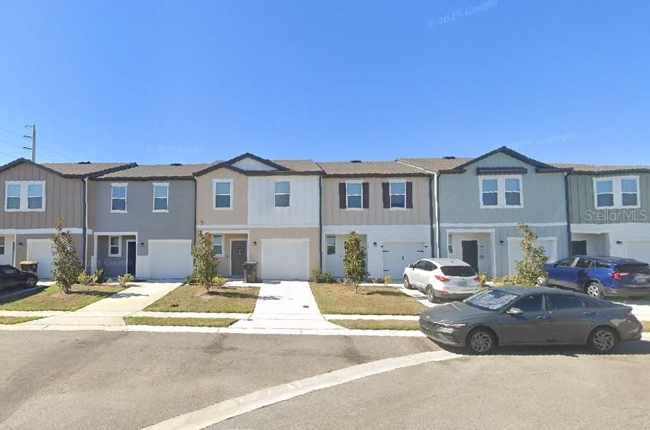 Active With Contract: $250,000 (3 beds, 2 baths, 1421 Square Feet)