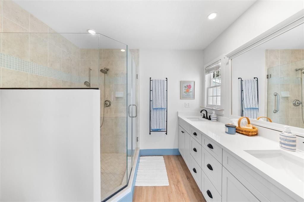 For Sale: $1,179,999 (4 beds, 3 baths, 1869 Square Feet)