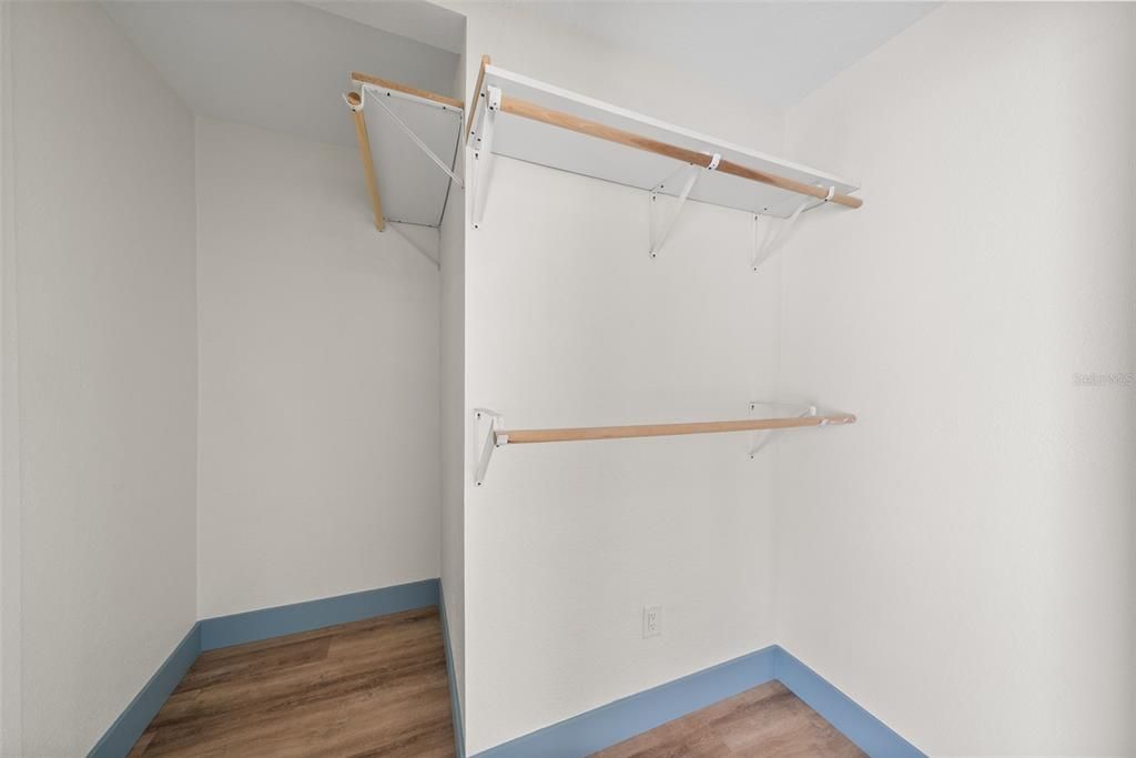 For Sale: $1,179,999 (4 beds, 3 baths, 1869 Square Feet)