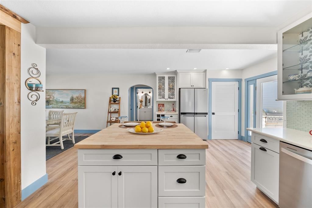 For Sale: $1,179,999 (4 beds, 3 baths, 1869 Square Feet)