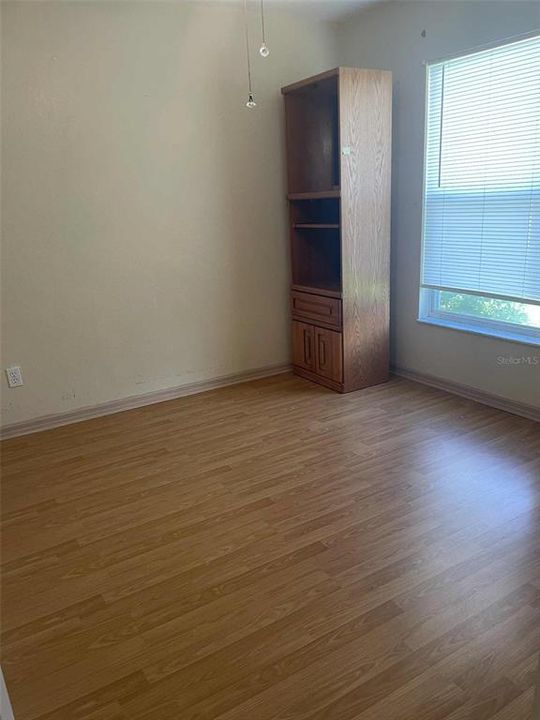 For Sale: $205,000 (3 beds, 2 baths, 1131 Square Feet)