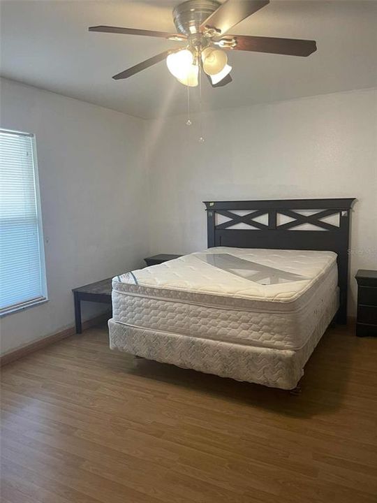 For Sale: $205,000 (3 beds, 2 baths, 1131 Square Feet)