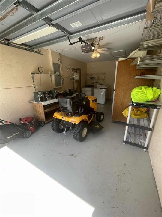 For Sale: $205,000 (3 beds, 2 baths, 1131 Square Feet)