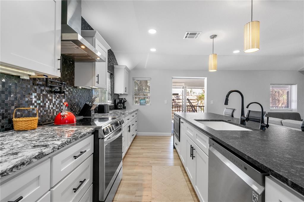 For Sale: $799,000 (3 beds, 2 baths, 1160 Square Feet)