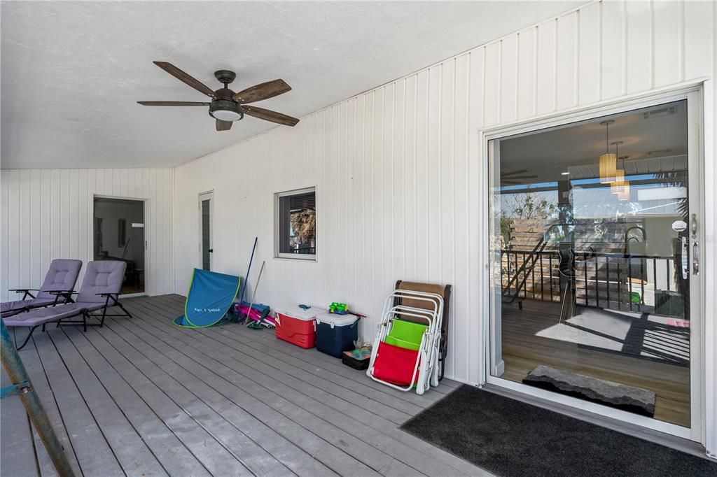 For Sale: $799,000 (3 beds, 2 baths, 1160 Square Feet)