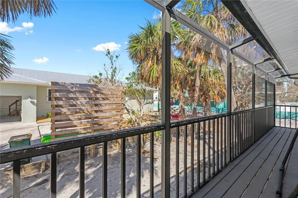 For Sale: $799,000 (3 beds, 2 baths, 1160 Square Feet)