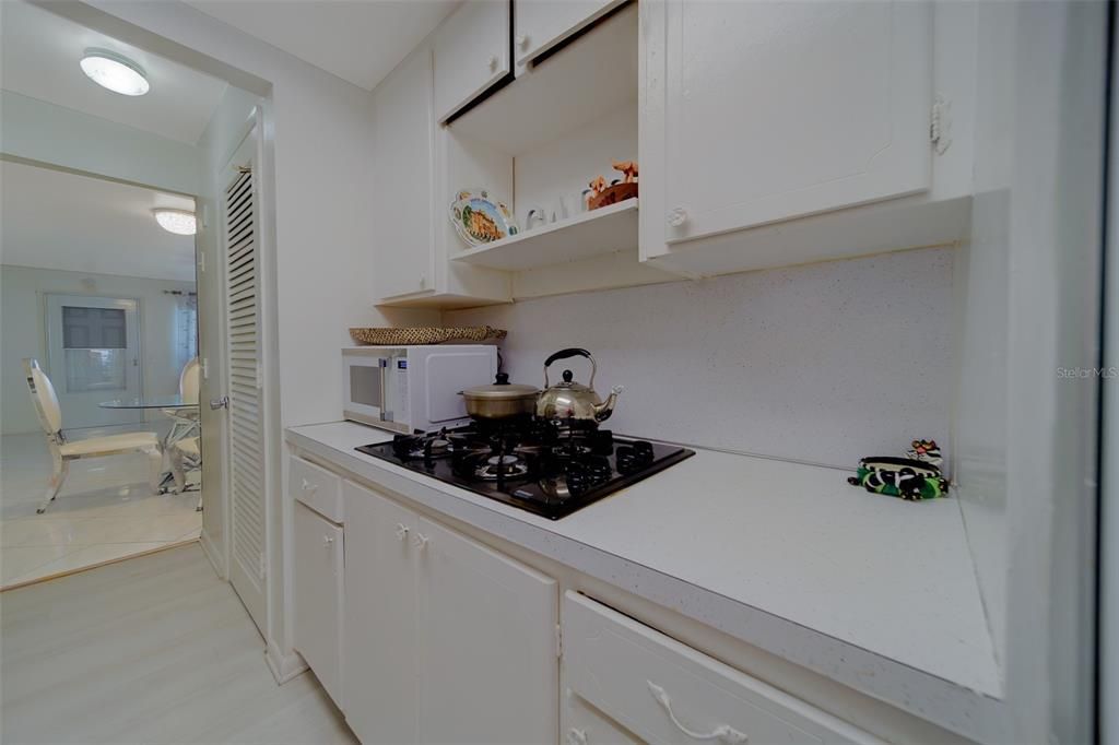 En Venta: $105,000 (2 camas, 2 baños, 810 Pies cuadrados)