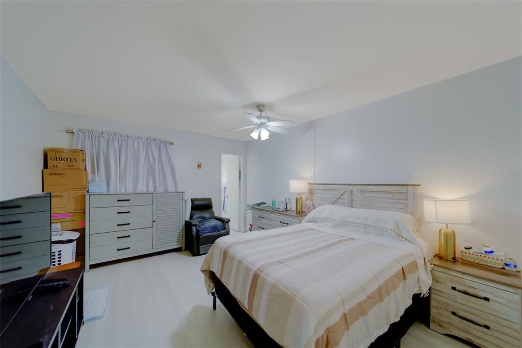 En Venta: $105,000 (2 camas, 2 baños, 810 Pies cuadrados)