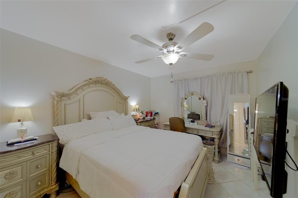 En Venta: $105,000 (2 camas, 2 baños, 810 Pies cuadrados)