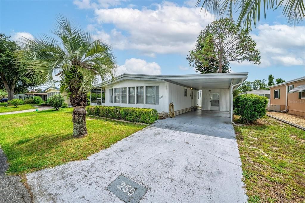 На продажу: $113,000 (2 спален, 2 ванн, 1056 Квадратных фут)