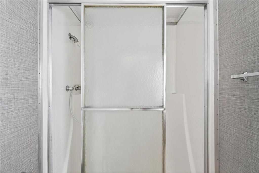 На продажу: $113,000 (2 спален, 2 ванн, 1056 Квадратных фут)