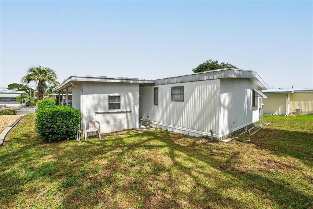 На продажу: $113,000 (2 спален, 2 ванн, 1056 Квадратных фут)