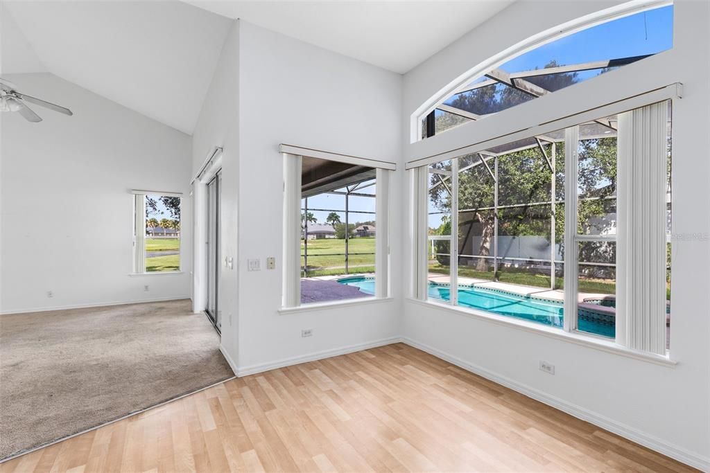 待售: $549,900 (5 贝兹, 3 浴室, 3009 平方英尺)