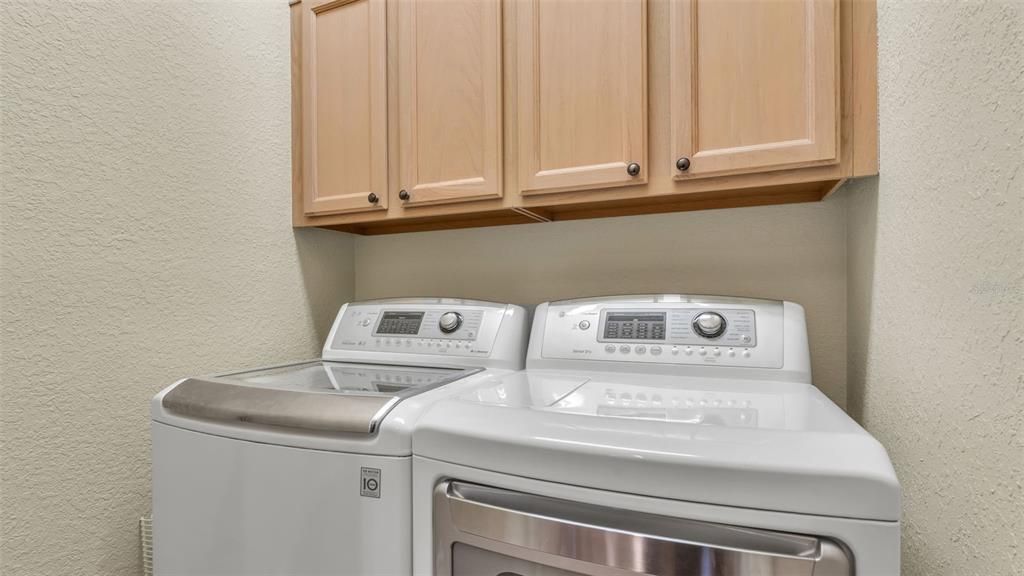 En Venta: $324,999 (3 camas, 2 baños, 1558 Pies cuadrados)