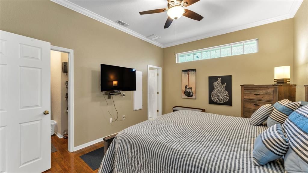 En Venta: $324,999 (3 camas, 2 baños, 1558 Pies cuadrados)