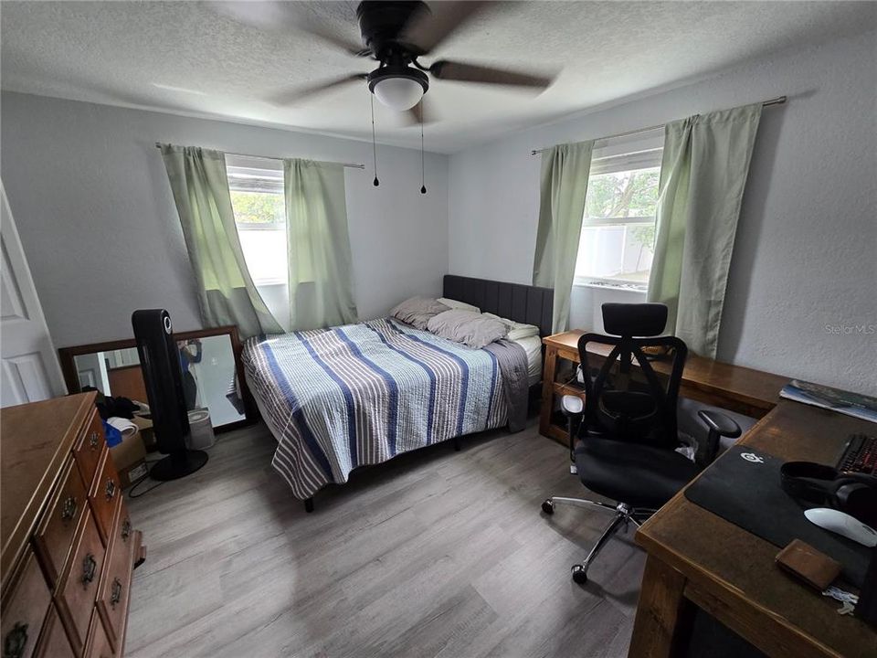 Active With Contract: $1,725 (2 beds, 2 baths, 1117 Square Feet)