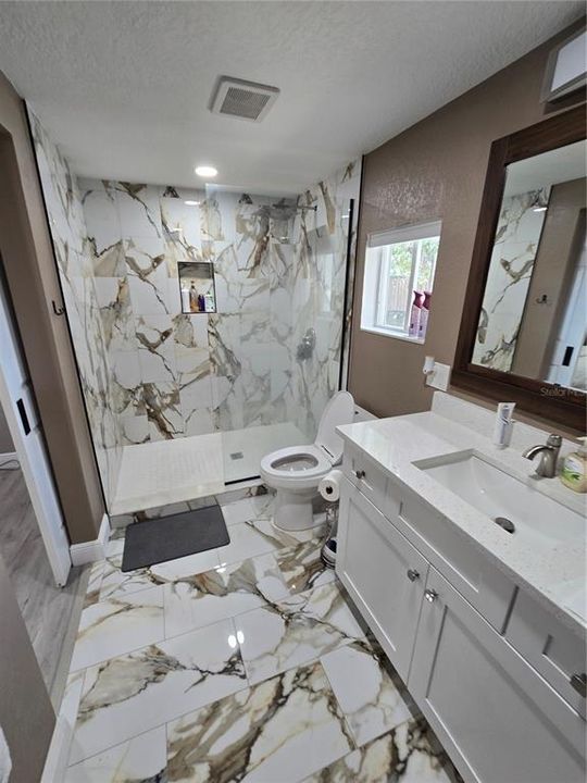 Active With Contract: $1,725 (2 beds, 2 baths, 1117 Square Feet)