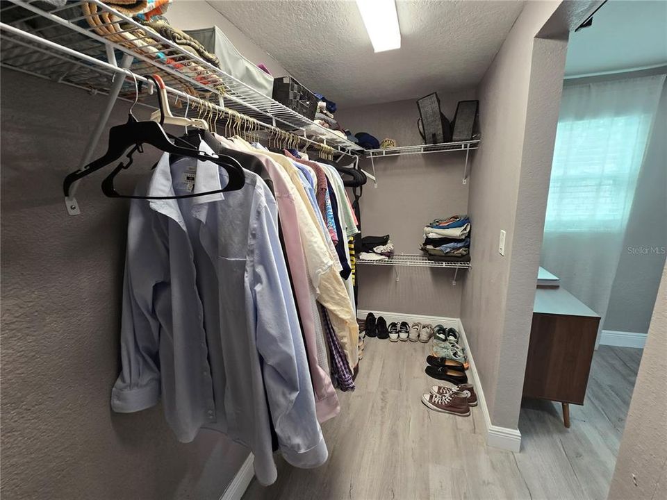 Active With Contract: $1,725 (2 beds, 2 baths, 1117 Square Feet)