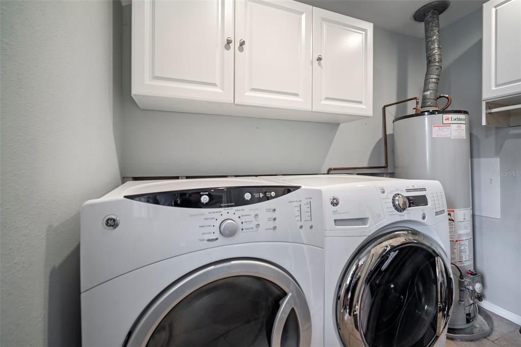 待售: $765,000 (5 贝兹, 0 浴室, 1834 平方英尺)